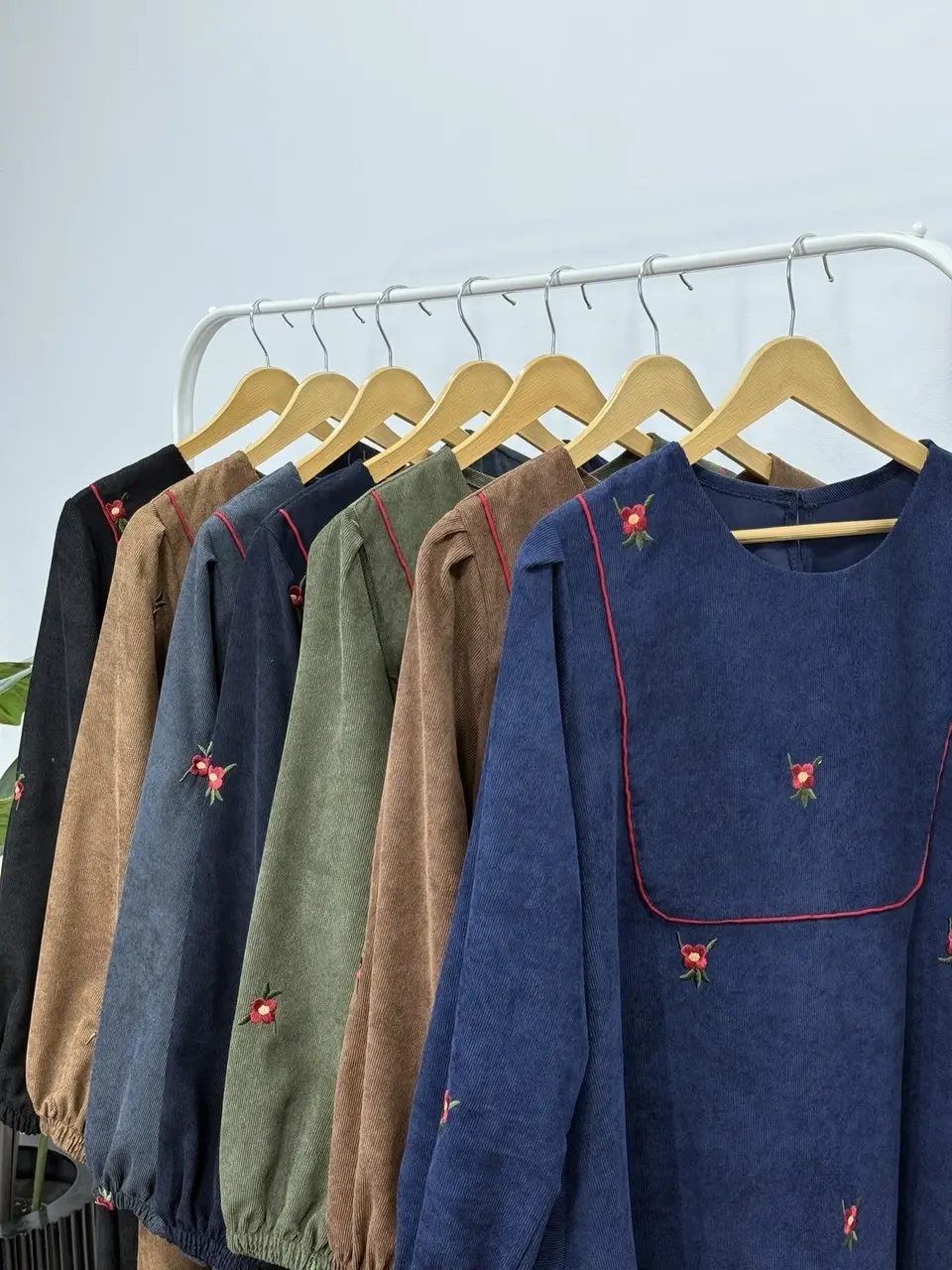 پیراهن مانتویی گلدوزی مهیاس